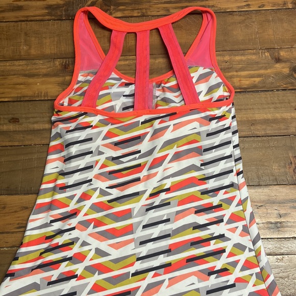 Fabletics xs workout tank - Picture 3 of 5